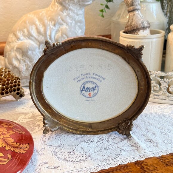 Large Vintage Porcelain and Brass Oval Trinket Box in Rust and Gold - Picture 9 of 17